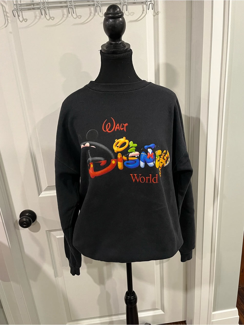Vintage Disney Black Walt Disney World Graphic Crewneck Sweater